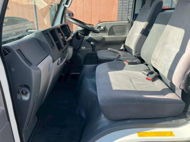 エルフトラック 3t積・平ボディ・全低床・MT6・電格ミラー(62枚目)