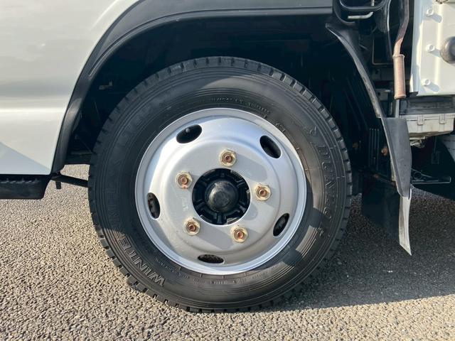 エルフトラック 3t積・平ボディ・全低床・MT6・電格ミラー(66枚目)