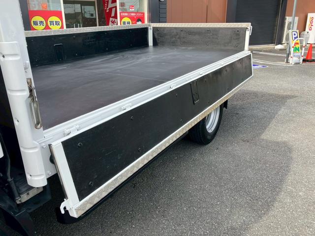 エルフトラック 3t積・平ボディ・セミロング・高床・AT車・ETC・電格ミラー(17枚目)