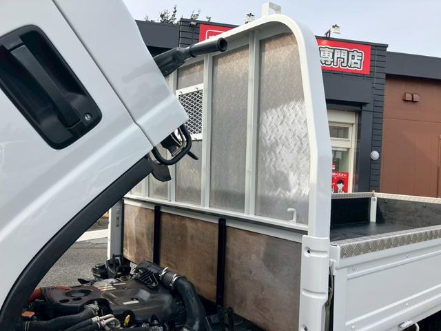 エルフトラック 3t積・平ボディ・セミロング・高床・AT車・ETC・電格ミラー(30枚目)