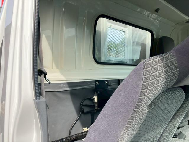 エルフトラック 3t積・平ボディ・セミロング・高床・AT車・ETC・電格ミラー(60枚目)