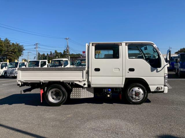 エルフトラック 1.9t積・Wキャブ・4WD・全低床・AT車・5t未満・ETC・電格ミラー・バックカメラ・ナビTV・車線逸脱警報装置・衝突軽減ブレーキ(5枚目)