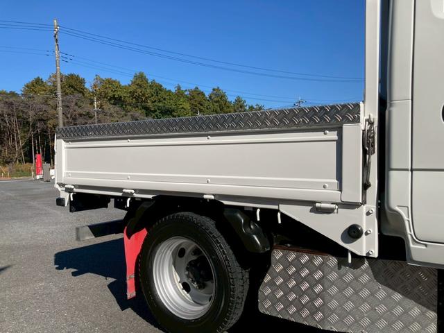 エルフトラック 1.9t積・Wキャブ・4WD・全低床・AT車・5t未満・ETC・電格ミラー・バックカメラ・ナビTV・車線逸脱警報装置・衝突軽減ブレーキ(12枚目)