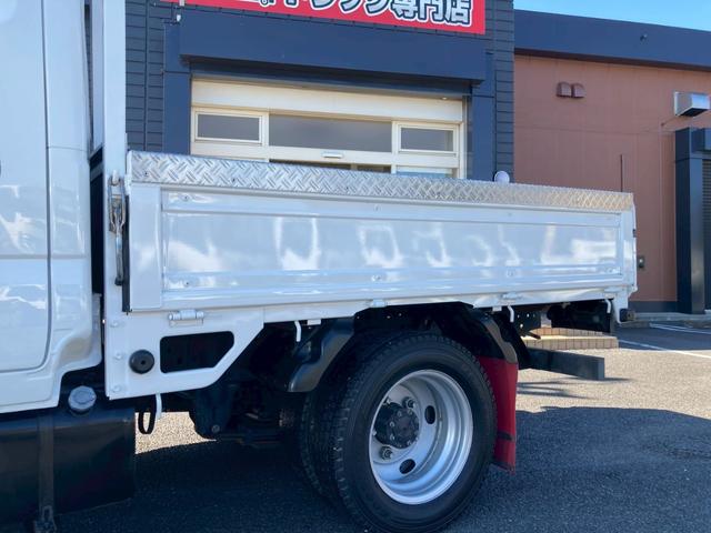 エルフトラック 1.9t積・Wキャブ・4WD・全低床・AT車・5t未満・ETC・電格ミラー・バックカメラ・ナビTV・車線逸脱警報装置・衝突軽減ブレーキ(19枚目)