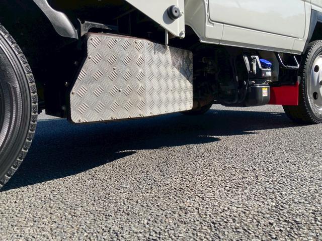エルフトラック 1.9t積・Wキャブ・4WD・全低床・AT車・5t未満・ETC・電格ミラー・バックカメラ・ナビTV・車線逸脱警報装置・衝突軽減ブレーキ(34枚目)