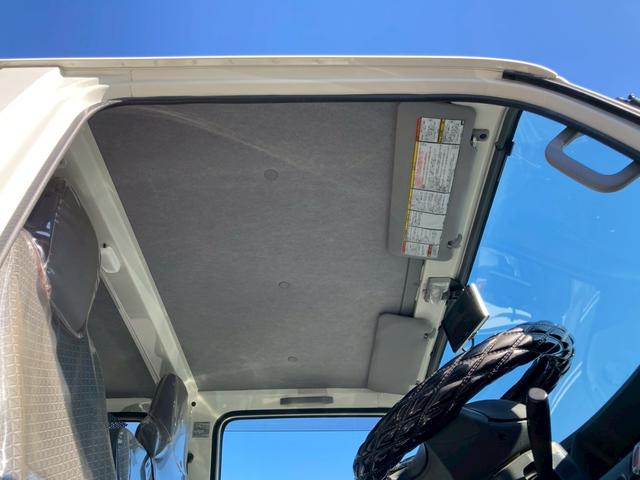 エルフトラック 1.9t積・Wキャブ・4WD・全低床・AT車・5t未満・ETC・電格ミラー・バックカメラ・ナビTV・車線逸脱警報装置・衝突軽減ブレーキ(52枚目)