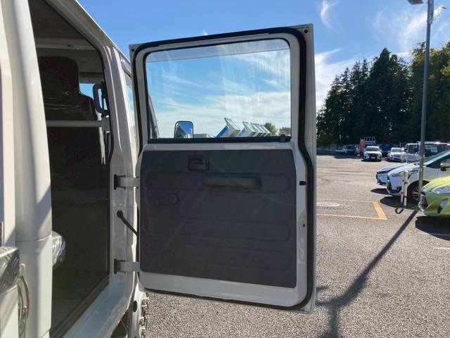 エルフトラック 1.9t積・Wキャブ・4WD・全低床・AT車・5t未満・ETC・電格ミラー・バックカメラ・ナビTV・車線逸脱警報装置・衝突軽減ブレーキ(53枚目)