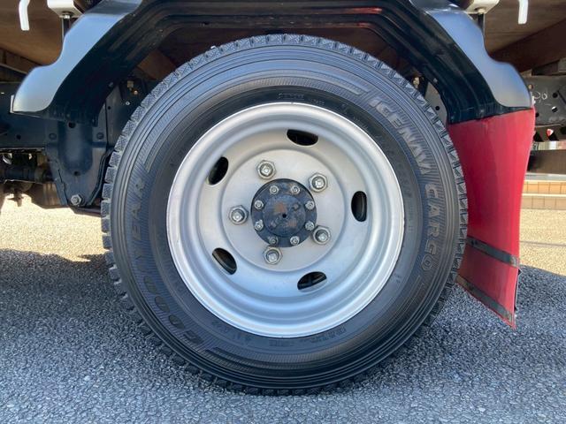 エルフトラック 1.9t積・Wキャブ・4WD・全低床・AT車・5t未満・ETC・電格ミラー・バックカメラ・ナビTV・車線逸脱警報装置・衝突軽減ブレーキ(67枚目)