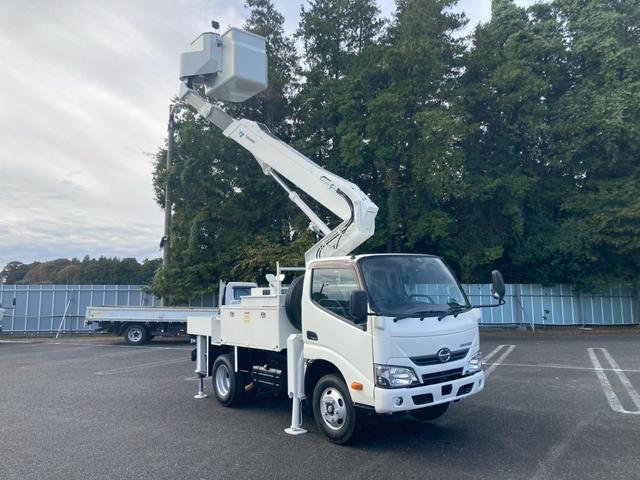 デュトロ 高所作業車・地上高10M・全低床・AT車・ETC・電格ミラー・バックカメラ・ナビTV・アワメーター821H(22枚目)