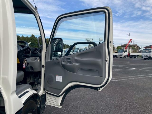 デュトロ 高所作業車・地上高10M・全低床・AT車・ETC・電格ミラー・バックカメラ・ナビTV・アワメーター821H(69枚目)