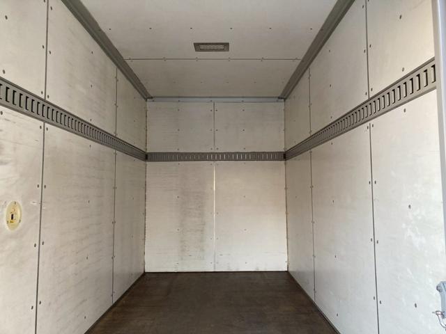 エルフトラック 　１．５ｔ積・アルミバン・４ＷＤ・全低床・ＡＴ車・５ｔ未満・電格ミラー・バックカメラ（21枚目）