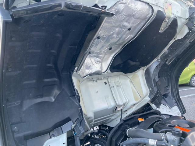 エルフトラック 　１．５ｔ積・アルミバン・４ＷＤ・全低床・ＡＴ車・５ｔ未満・電格ミラー・バックカメラ（32枚目）