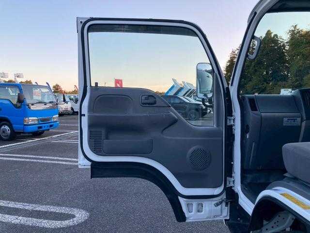 エルフトラック 　１．５ｔ積・アルミバン・４ＷＤ・全低床・ＡＴ車・５ｔ未満・電格ミラー・バックカメラ（68枚目）