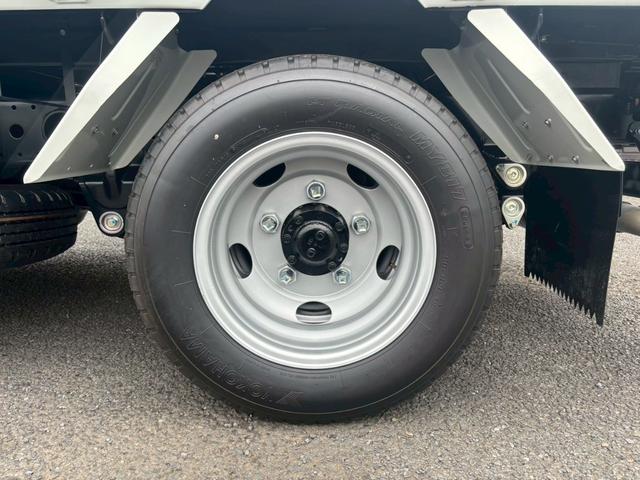 キャンター 3t積・ダンプ・全低床・MT5・コボレーン付・電格ミラー・バックカメラ・保証書・ 取扱説明書(78枚目)