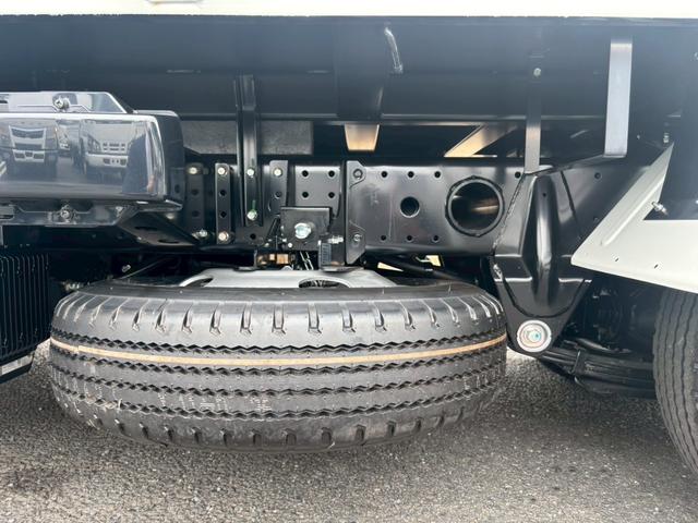 キャンター 3t積・ダンプ・全低床・MT5・コボレーン付・電格ミラー・バックカメラ・保証書・取扱説明書(47枚目)