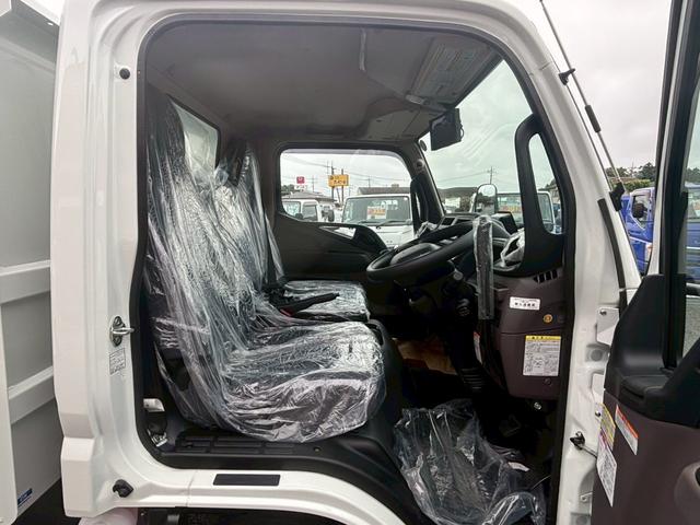 キャンター 3t積・ダンプ・全低床・MT5・コボレーン付・電格ミラー・バックカメラ・保証書・取扱説明書(67枚目)