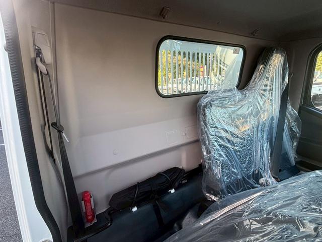 キャンター 3t積・ダンプ・全低床・MT5・コボレーン付・電格ミラー・バックカメラ・保証書・ 取扱説明書(65枚目)