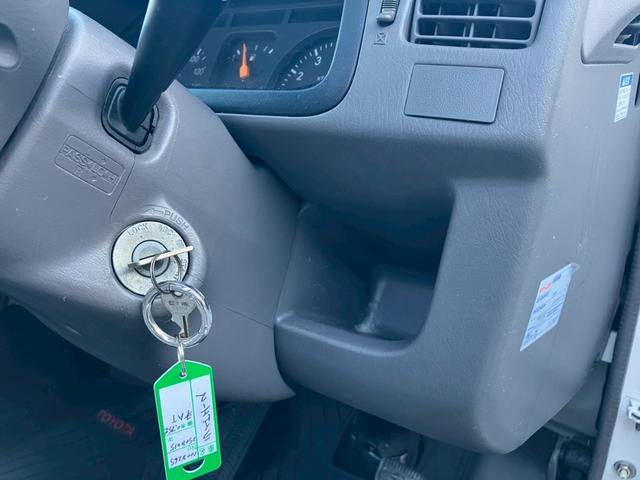 ライトエーストラック 　０．７５ｔ積・平ボディ・低床・ＡＴ車・３．５ｔ未満・ガソリン車（42枚目）