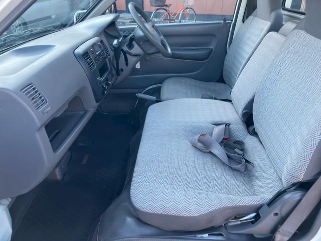 ライトエーストラック 　０．７５ｔ積・平ボディ・低床・ＡＴ車・３．５ｔ未満・ガソリン車（50枚目）