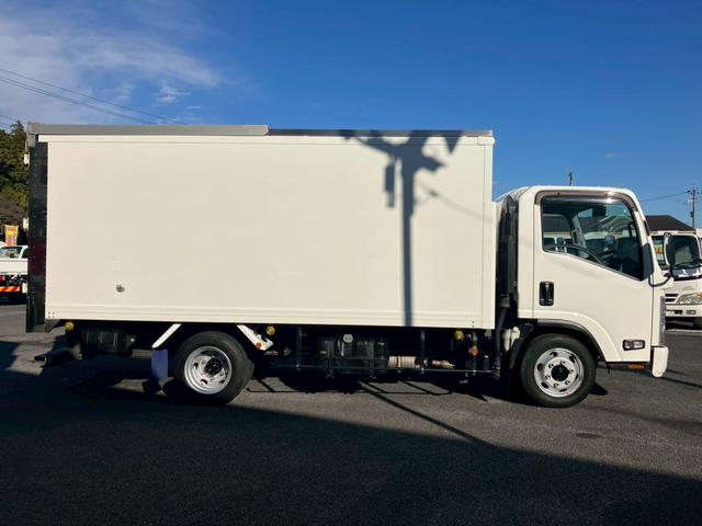 エルフトラック 　３．５ｔ積・冷凍冷蔵車・－３０℃設定・ロング・全低床・ＭＴ６・ＥＴＣ・電格ミラー・バックカメラ・ドラレコ（4枚目）