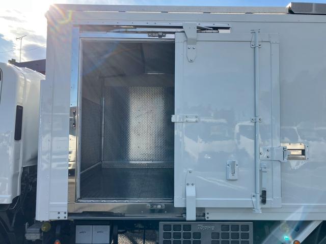 エルフトラック 　３．５ｔ積・冷凍冷蔵車・－３０℃設定・ロング・全低床・ＭＴ６・ＥＴＣ・電格ミラー・バックカメラ・ドラレコ（26枚目）