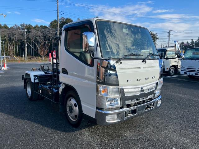 キャンター 3t積・アームロール・全低床・MT5・ETC・電格ミラー・車線逸脱警報装置・衝突軽減ブレーキ(3枚目)