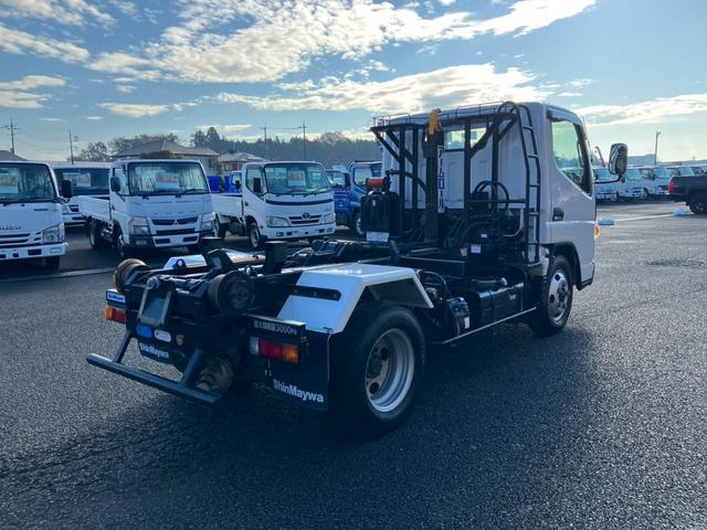 キャンター 3t積・アームロール・全低床・MT5・ETC・電格ミラー・車線逸脱警報装置・衝突軽減ブレーキ(5枚目)