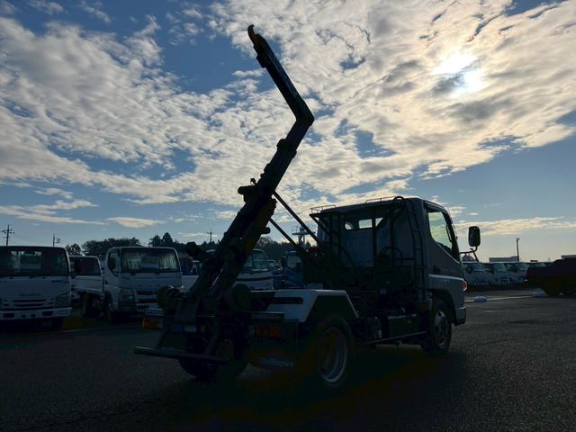 キャンター 3t積・アームロール・全低床・MT5・ETC・電格ミラー・車線逸脱警報装置・衝突軽減ブレーキ(15枚目)