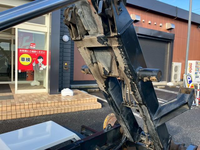 キャンター 3t積・アームロール・全低床・MT5・ETC・電格ミラー・車線逸脱警報装置・衝突軽減ブレーキ(18枚目)