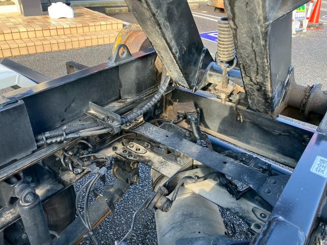 キャンター 3t積・アームロール・全低床・MT5・ETC・電格ミラー・車線逸脱警報装置・衝突軽減ブレーキ(20枚目)