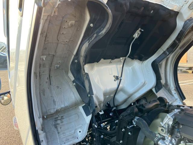 キャンター 3t積・アームロール・全低床・MT5・ETC・電格ミラー・車線逸脱警報装置・衝突軽減ブレーキ(30枚目)