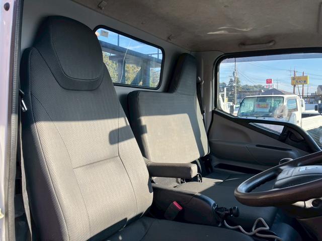 キャンター 3t積・アームロール・全低床・MT5・ETC・電格ミラー・車線逸脱警報装置・衝突軽減ブレーキ(64枚目)