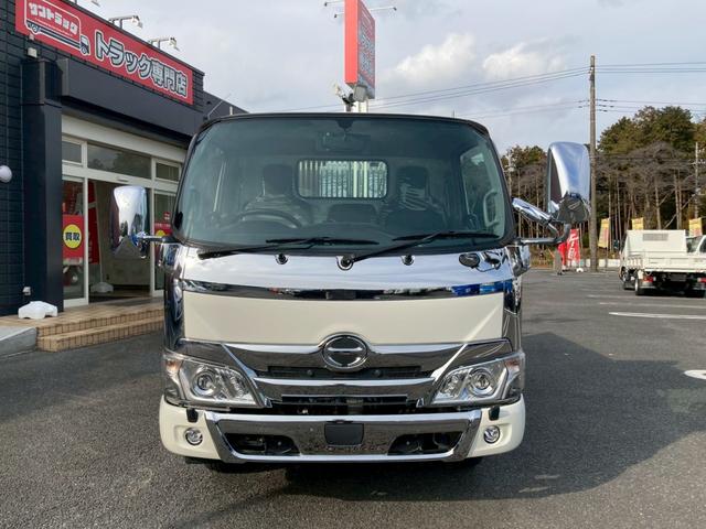 デュトロ 　３ｔ積・ダンプ・全低床・コボレーン付・メッキパーツ・ＭＴ６・ＥＴＣ・電格ミラー・バックカメラ・ナビＴＶ（2枚目）