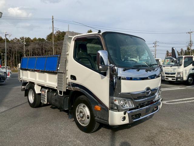 デュトロ 　３ｔ積・ダンプ・全低床・コボレーン付・メッキパーツ・ＭＴ６・ＥＴＣ・電格ミラー・バックカメラ・ナビＴＶ（3枚目）