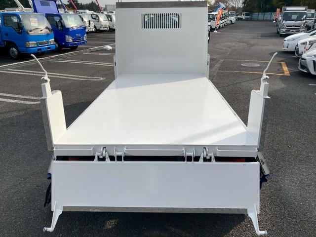 デュトロ 　３ｔ積・ダンプ・全低床・コボレーン付・メッキパーツ・ＭＴ６・ＥＴＣ・電格ミラー・バックカメラ・ナビＴＶ（15枚目）