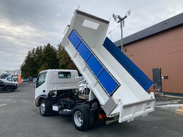 デュトロ 　３ｔ積・ダンプ・全低床・コボレーン付・メッキパーツ・ＭＴ６・ＥＴＣ・電格ミラー・バックカメラ・ナビＴＶ（24枚目）