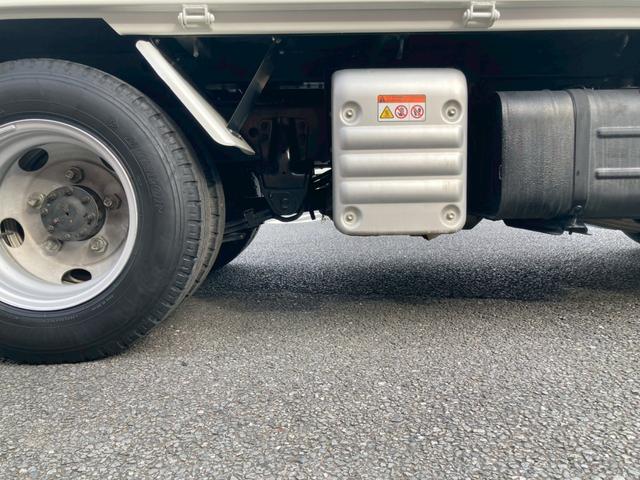 デュトロ 　３ｔ積・ダンプ・全低床・コボレーン付・メッキパーツ・ＭＴ６・ＥＴＣ・電格ミラー・バックカメラ・ナビＴＶ（50枚目）