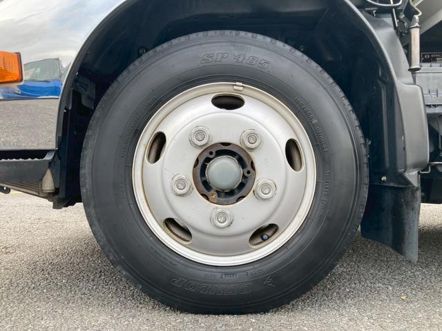 デュトロ 　３ｔ積・ダンプ・全低床・コボレーン付・メッキパーツ・ＭＴ６・ＥＴＣ・電格ミラー・バックカメラ・ナビＴＶ（74枚目）