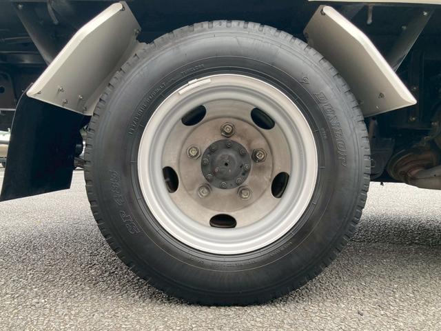 デュトロ 　３ｔ積・ダンプ・全低床・コボレーン付・メッキパーツ・ＭＴ６・ＥＴＣ・電格ミラー・バックカメラ・ナビＴＶ（77枚目）