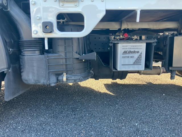 アトラストラック 　１．５ｔ積・平ボディ・低床・ＭＴ５・３．５ｔ未満・ガソリン車・電格ミラー（27枚目）