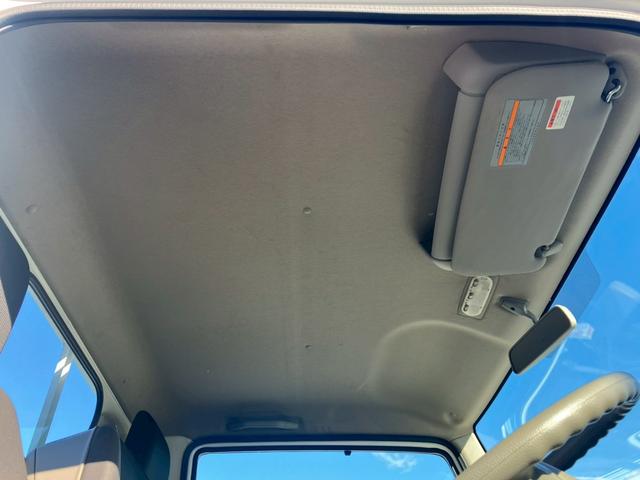 アトラストラック 　１．５ｔ積・平ボディ・低床・ＭＴ５・３．５ｔ未満・ガソリン車・電格ミラー（50枚目）