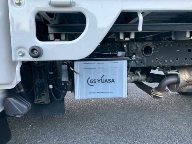 ボンゴトラック 　１．１５ｔ積・平ボディ・全低床・ＭＴ５・３．５ｔ未満・ガソリン車（27枚目）