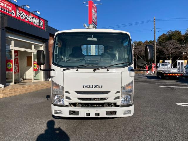 エルフトラック 　３ｔ積・平ボディ・ロング・全低床・ＭＴ６・ＥＴＣ・電格ミラー・ナビＴＶ・車線逸脱警報装置・衝突軽減ブレーキ（2枚目）