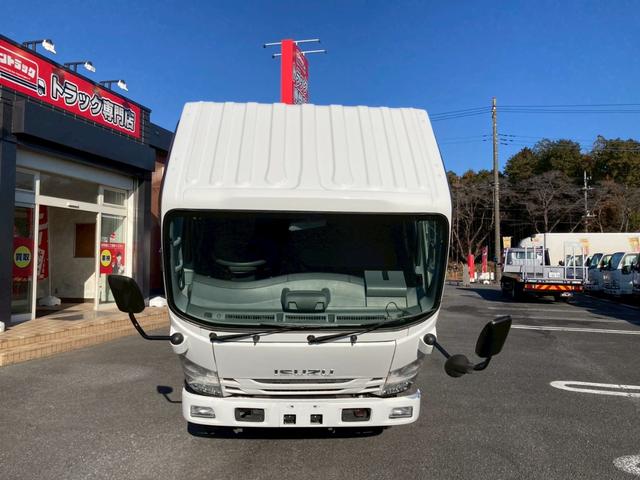 エルフトラック 　３ｔ積・平ボディ・ロング・全低床・ＭＴ６・ＥＴＣ・電格ミラー・ナビＴＶ・車線逸脱警報装置・衝突軽減ブレーキ（22枚目）
