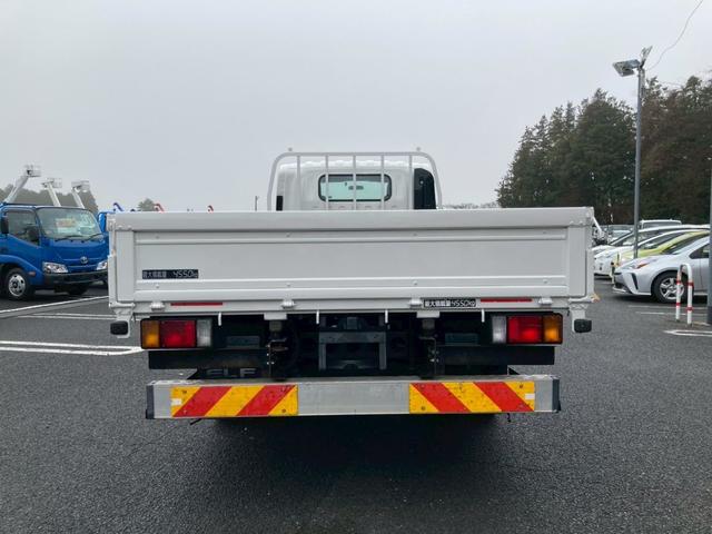 エルフトラック 　４．５５ｔ積・平ボディ・ロング・ワイド・高床・ＡＴ車・ＥＴＣ・電格ミラー・バックカメラ・ナビＴＶ・車線逸脱警報装置・衝突軽減ブレーキ（6枚目）