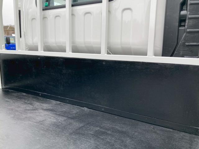 エルフトラック 　４．５５ｔ積・平ボディ・ロング・ワイド・高床・ＡＴ車・ＥＴＣ・電格ミラー・バックカメラ・ナビＴＶ・車線逸脱警報装置・衝突軽減ブレーキ（10枚目）