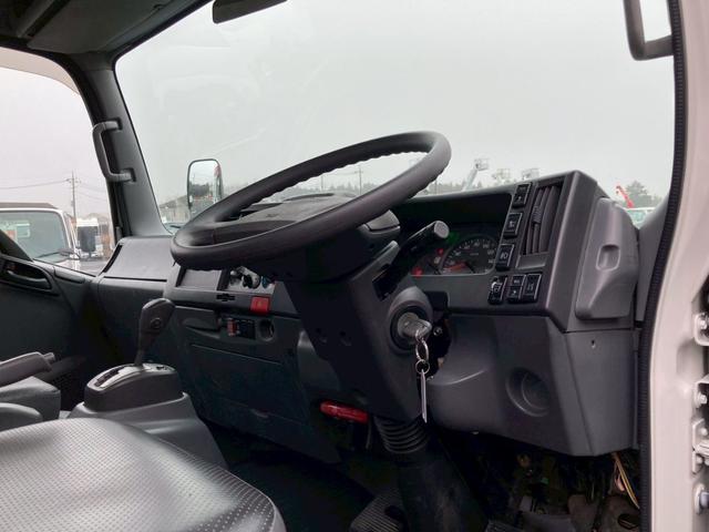 エルフトラック 　４．５５ｔ積・平ボディ・ロング・ワイド・高床・ＡＴ車・ＥＴＣ・電格ミラー・バックカメラ・ナビＴＶ・車線逸脱警報装置・衝突軽減ブレーキ（52枚目）