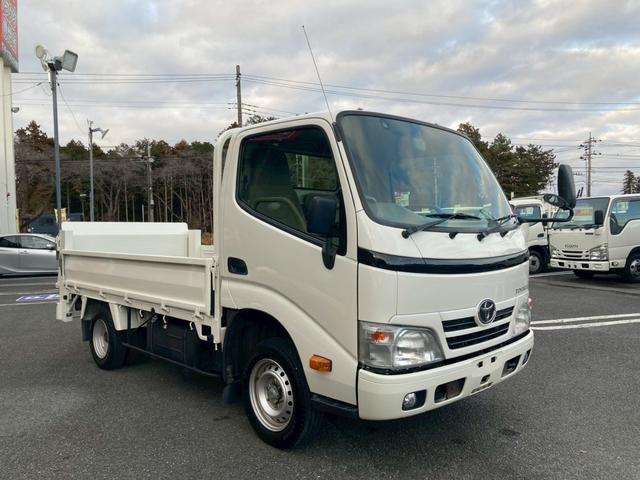 トヨエース 　平ボディ・低床・垂直ゲート・ＭＴ５・３．５ｔ未満・ＥＴＣ（3枚目）