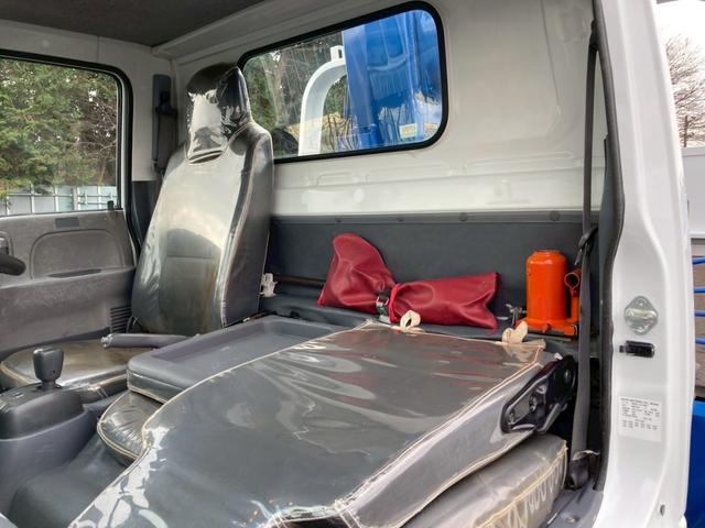 エルフトラック 　３ｔ積・３段クレーン・セミロング・全低床・ＡＴ車・ＥＴＣ（73枚目）