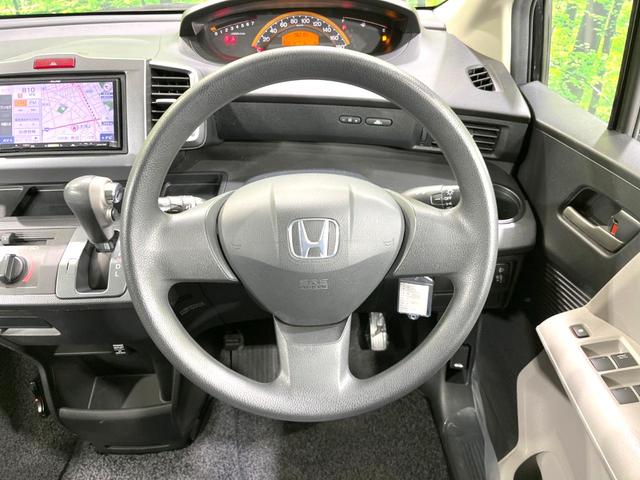 Ｇ　ＳＤナビ　ＨＩＤヘッドライト　ＥＴＣ　バックカメラ　禁煙車　ドライブレコーダー　ＣＤ再生　電動格納ドアミラー　プライバシーガラス　１４インチアルミホイール　盗難防止装置　アームレスト(12枚目)